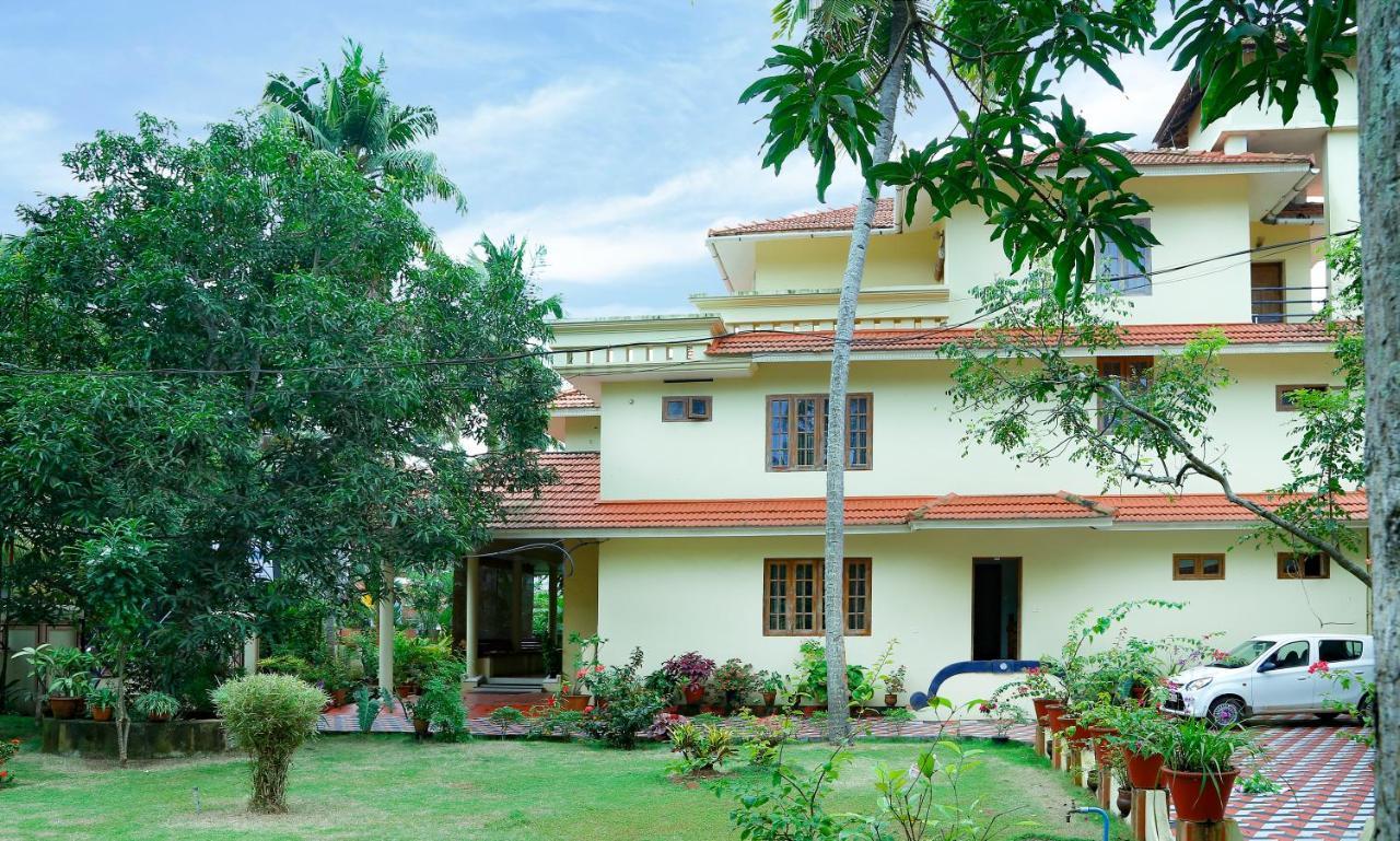 Hotel La Exotica Varkala Exterior foto