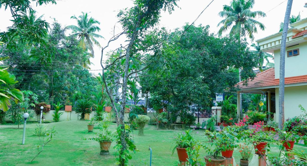 Hotel La Exotica Varkala Exterior foto
